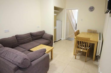 Cathays, Plasnewydd, Cardiff - Image 2