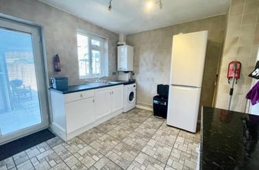 Scarnell Road, Earlham, Norwich - Image 2