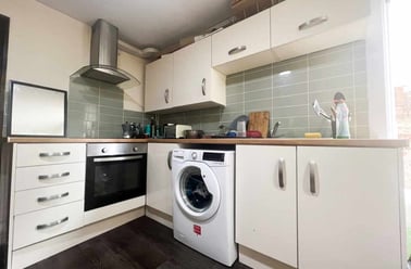 Roath, Cathays, Cardiff - Image 3