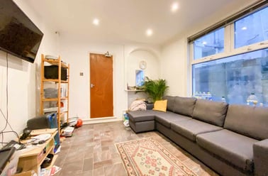 Roath, Plasnewydd, Cardiff - Image 2