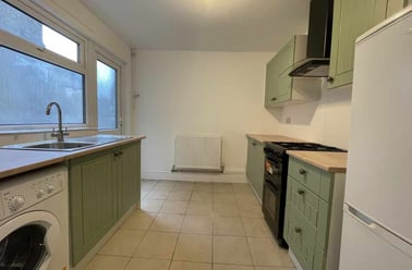 Splott, Cardiff - Image 2