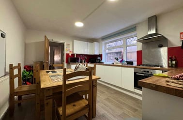 Cathays, Plasnewydd, Cardiff - Image 2