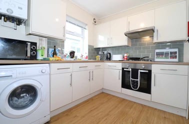 Cathays, Plasnewydd, Cardiff - Image 2