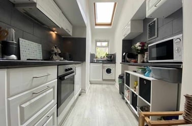 Roath, Plasnewydd, Cardiff - Image 2
