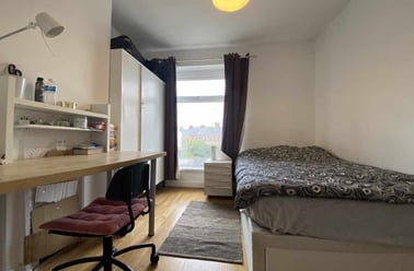 Cathays, Plasnewydd, Cardiff - Image 3