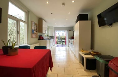 Adamsdown, Adamstown, Cardiff - Image 3