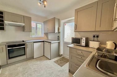 Earlham Green Lane, Clover Hill, Norwich - Image 3