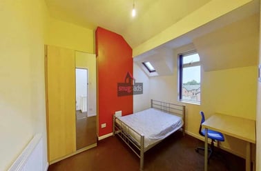 Salford, Seedley - Image 3