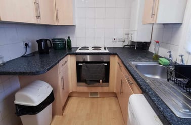 King Edwards Road, Brynmill, Swansea - Image 3