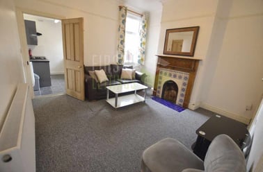 Bulwer Road, Clarendon Park, Leicester - Image 2