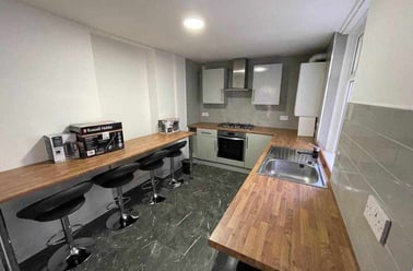 N/A, Adamstown, Cardiff - Image 3