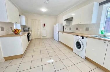 Earlham Green Lane, Earlham, Norwich - Image 2