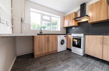 Cathays, Cardiff - Image 2