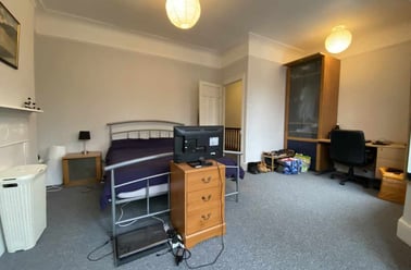 Heath, Gabalfa, Cardiff - Image 3