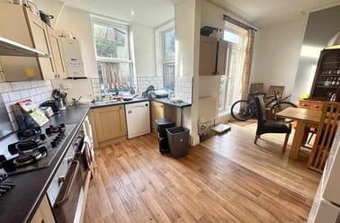 Junction Road, Sharrowvale, Sheffield - Image 3