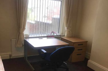 Salford, Seedley - Image 3