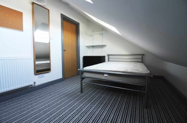 Cathays, Cardiff - Image 3