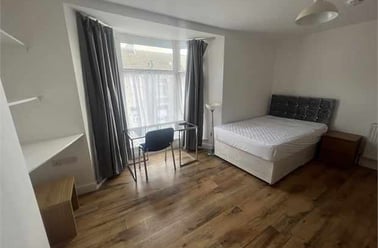 Richardson Street, Neath, Swansea - Image 2