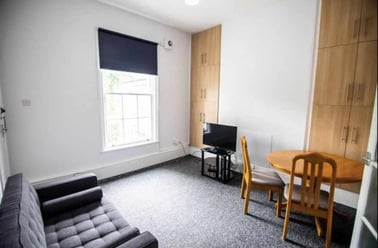 Clarkehouse Road, Broomhall, Sheffield - Image 2