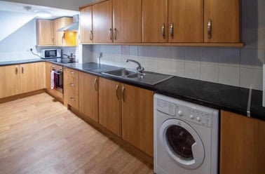 Clarkehouse Road, Broomhall, Sheffield - Image 3