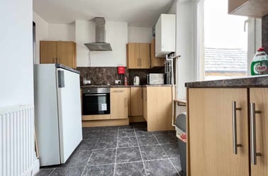 Cathays, Plasnewydd, Cardiff - Image 3