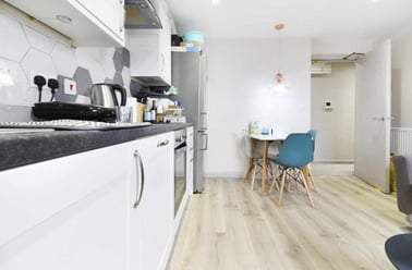 Cathays, Cardiff - Image 2