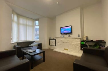 Cathays, Cardiff - Image 2