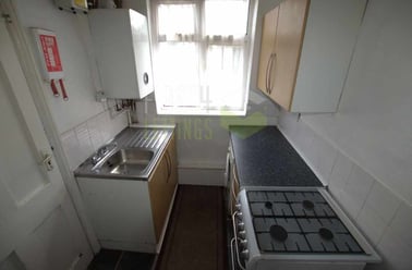 Gainsborough Road, Knighton, Leicester - Image 3