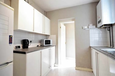 Kensington Fields , Kensington, Liverpool - Image 3