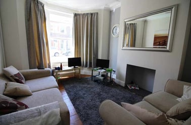 Roath, Cathays, Cardiff - Image 2