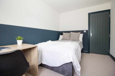 Knighton Fields Road East, Knighton, Leicester - Image 3