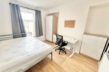 Beach Street, Brynmill, Swansea - Image 3