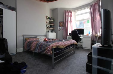 Cathays, Cardiff - Image 3