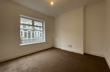 Splott, Cardiff - Image 3