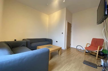 Roath, Plasnewydd, Cardiff - Image 3