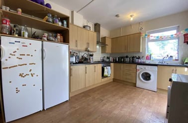 Roath, Cathays, Cardiff - Image 2