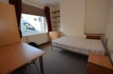 Cathays, Cardiff - Image 3