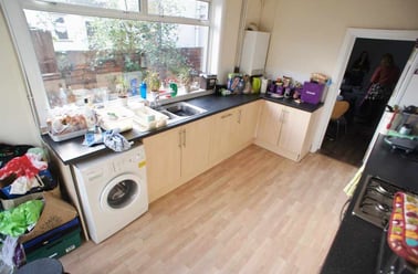 Cathays, Cardiff - Image 3