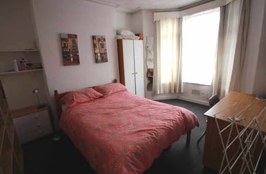 Roath, Plasnewydd, Cardiff - Image 3