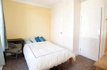 Berresford Road, Sharrowvale, Sheffield - Image 2