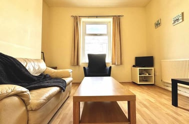 Roath, Plasnewydd, Cardiff - Image 2