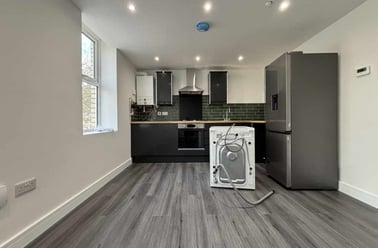 Cathays, Cardiff - Image 2