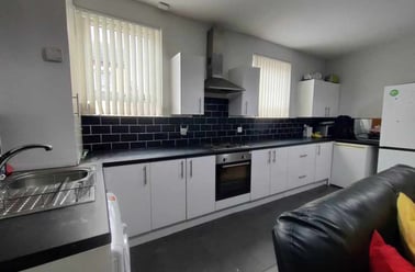 Kensington Fields, Low Hill, Liverpool - Image 2