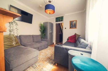 Cathays, Cardiff - Image 3