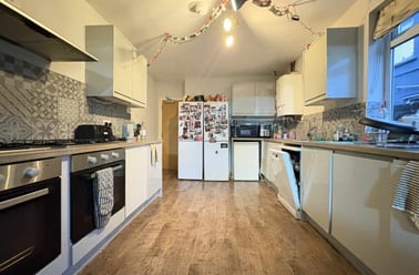 Cathays, Plasnewydd, Cardiff - Image 3