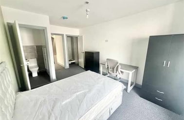 Walter Road, Mount Pleasant, Swansea - Image 2