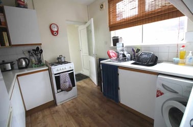 Heath, Gabalfa, Cardiff - Image 2