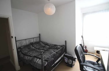 Heath, Gabalfa, Cardiff - Image 3