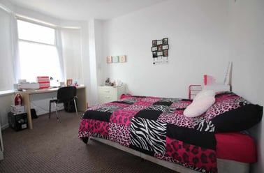 Cathays, Cardiff - Image 3