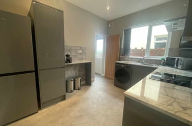 Heath, Gabalfa, Cardiff - Image 3